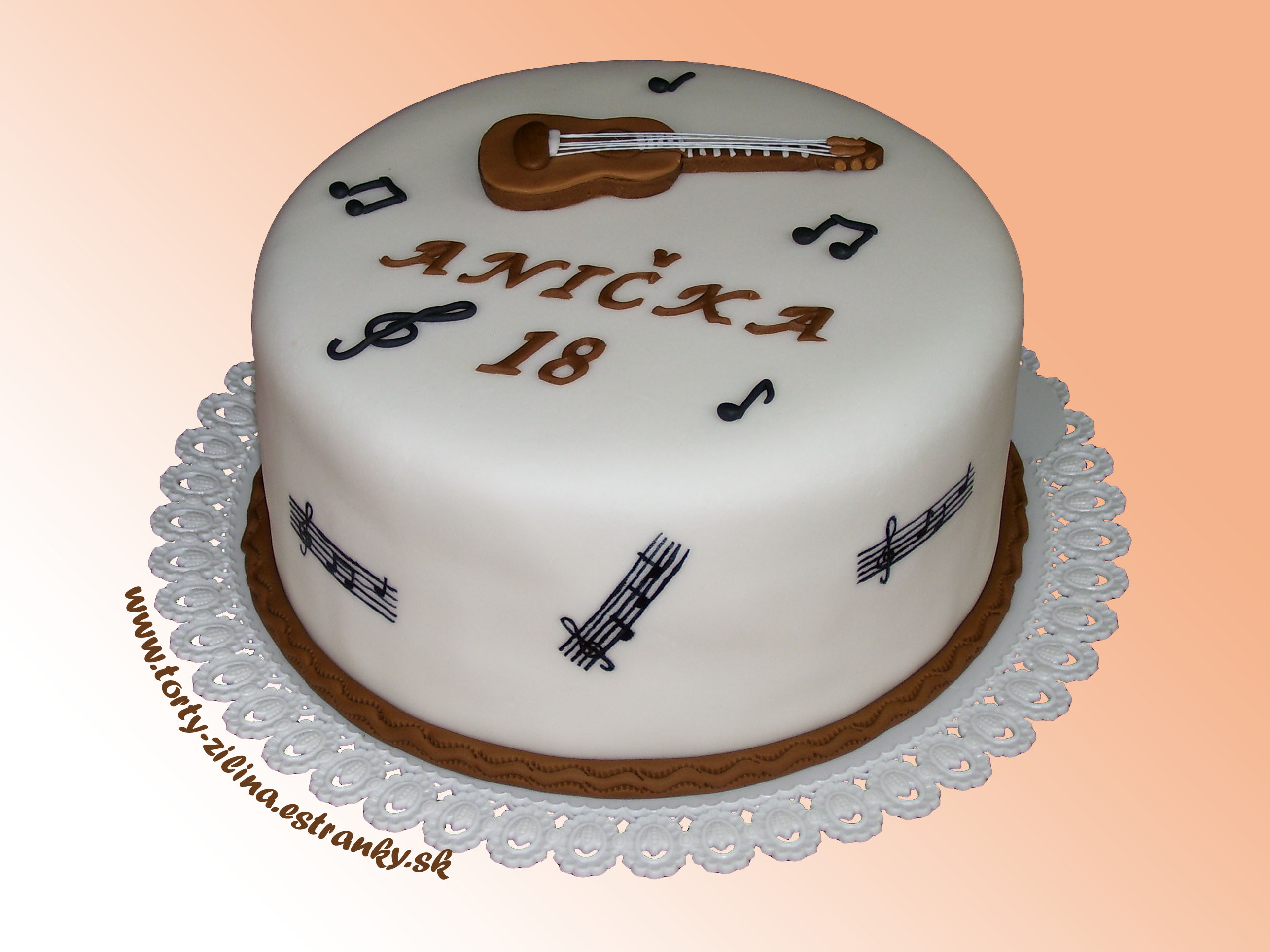 Torta s gitarou.